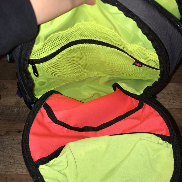 Adidas Backpack - Picture 4 of 4